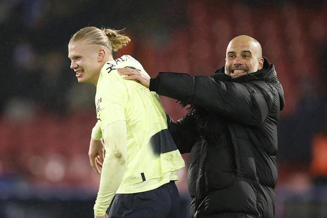 国脚赛季最佳表现，媒体称赞