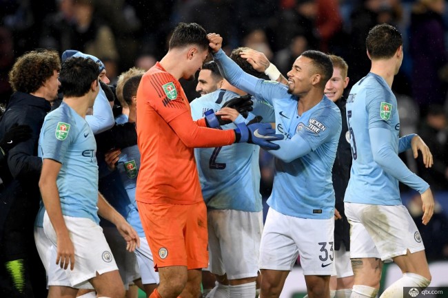 广岛三箭官方：主帅斯基伯将在赛季结束后离任