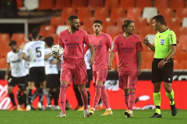 篮球NBA史上新纪录诞生，连续三场50+！